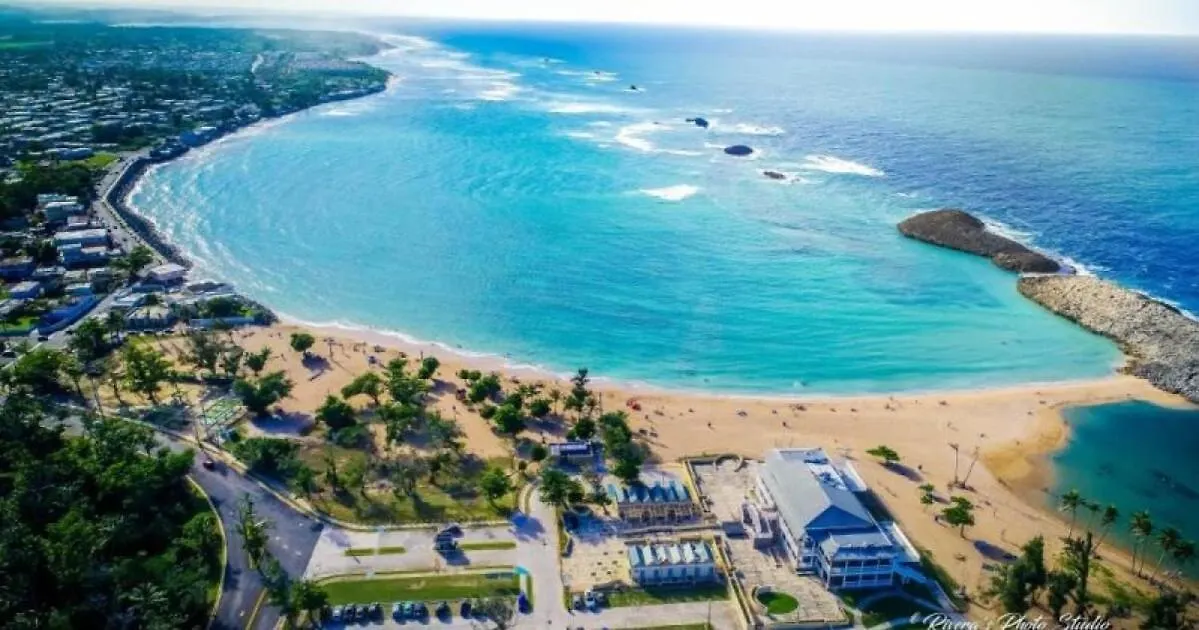 Stay Steps From Where Bad Bunny Once Studied! Vega Baja Διαμέρισμα